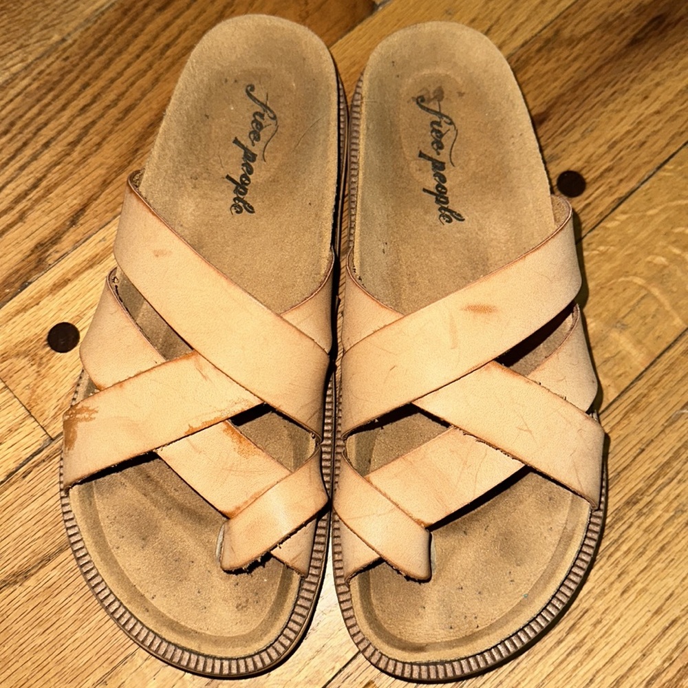 Free people leather strappy sandals- NEW. Size 38